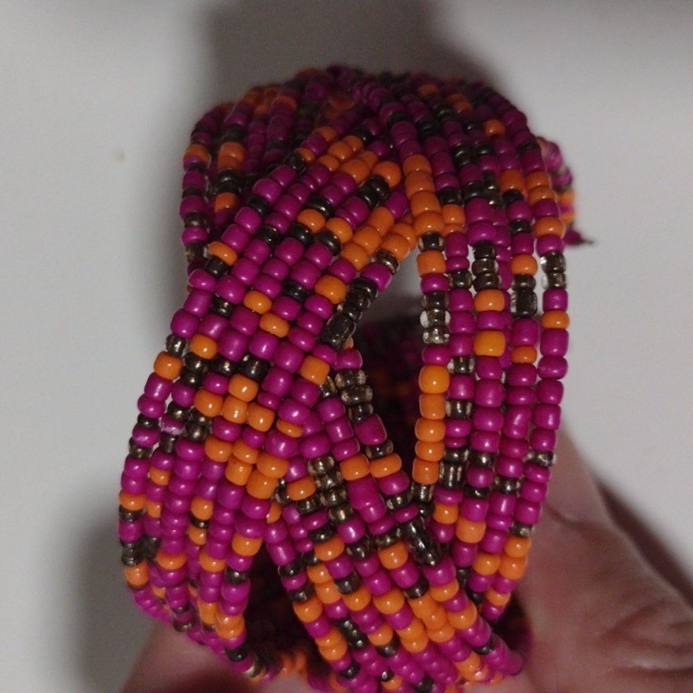 2 multicolor cuff bracelets - Picture 4 of 6